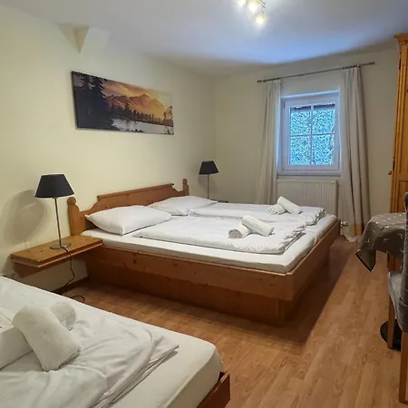 Alpenlodge, 16 *